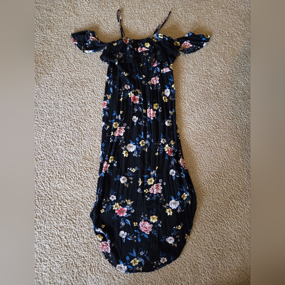 Floral Off-Shoulder Maxi Dress